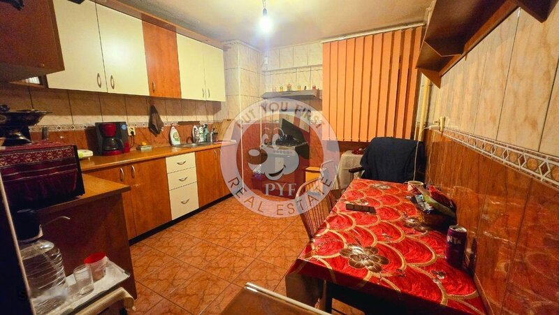 Dristor | Apartament 3 camere | 87mp | Decomandat | B10383